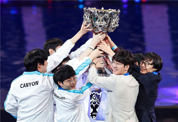 上持续输出 上持续输出